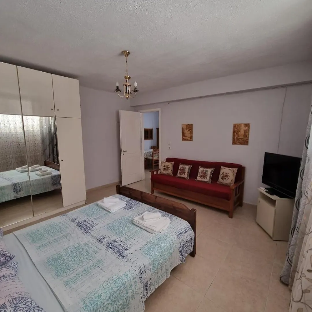 Eleni'S Apartments Nea Iraklia