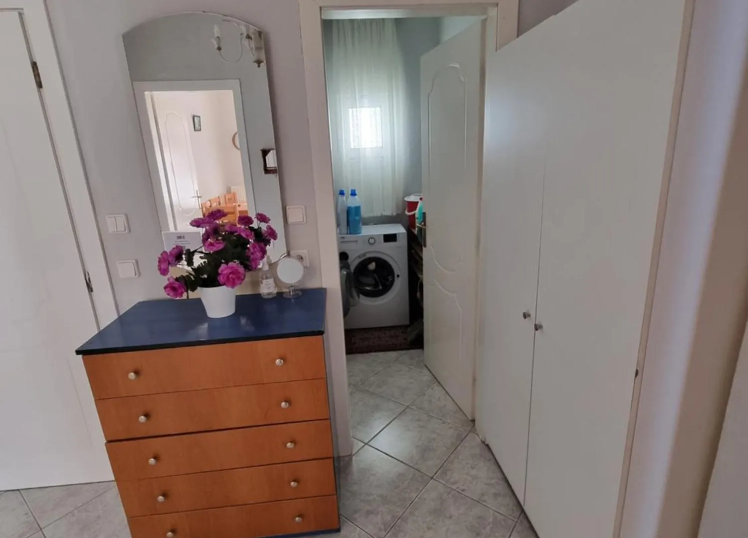 Eleni'S Apartments Nea Iraklia Greece